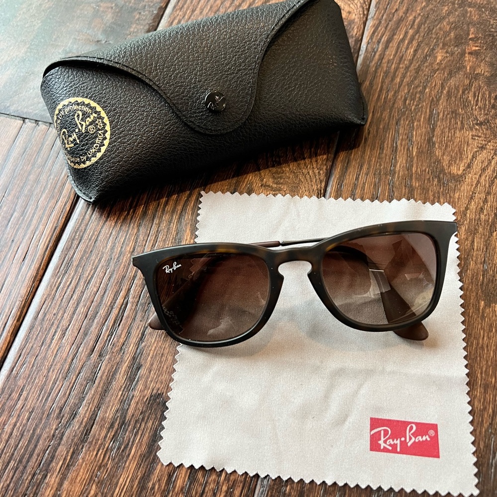 Used Ray-Bans